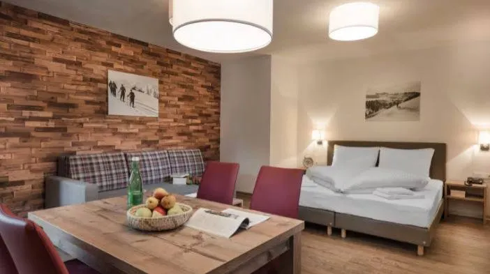 AlpenParks Hotel & Appartement Central Zell am See.