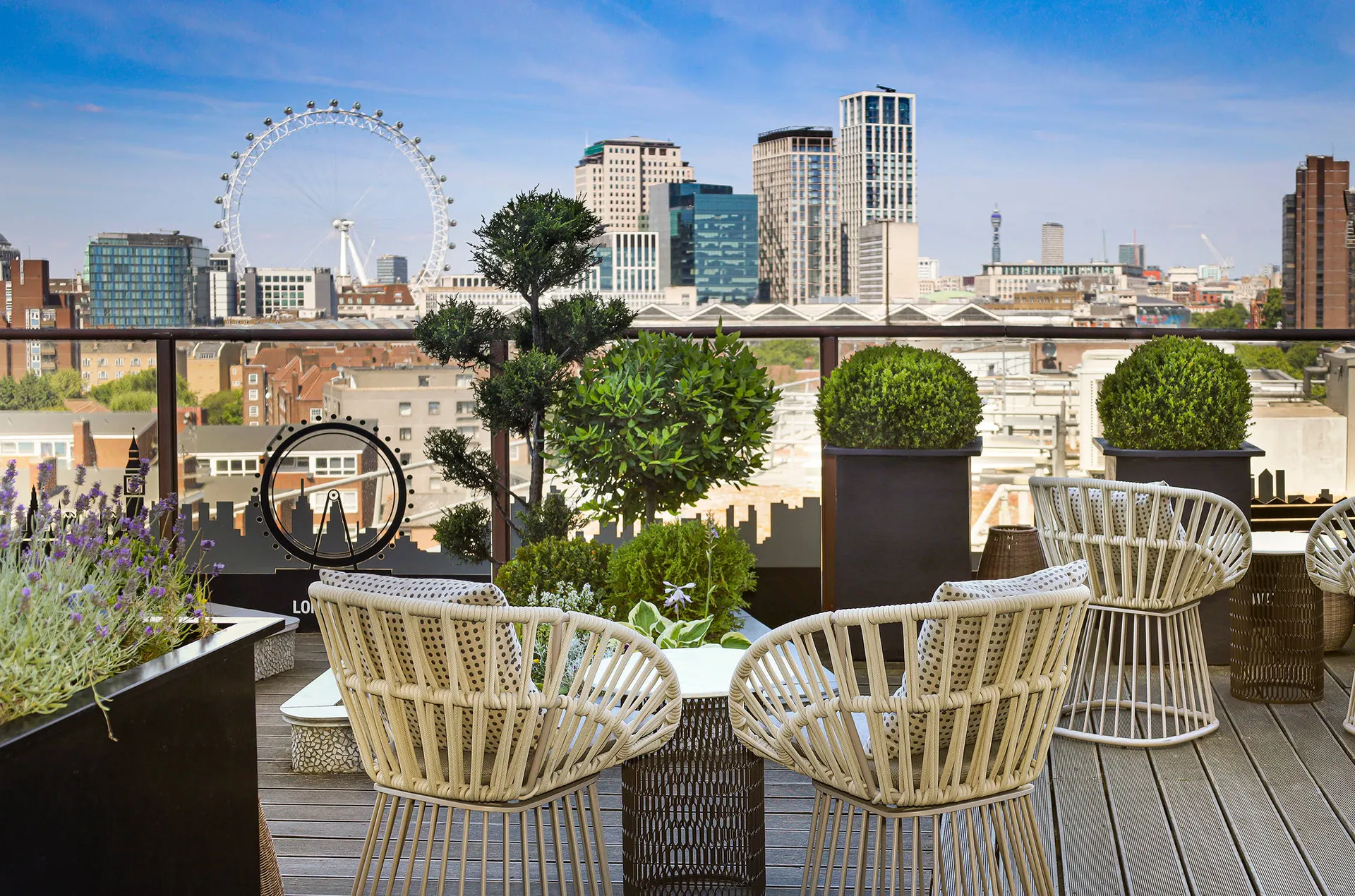 Online bestellen: H10 Hotel London Waterloo