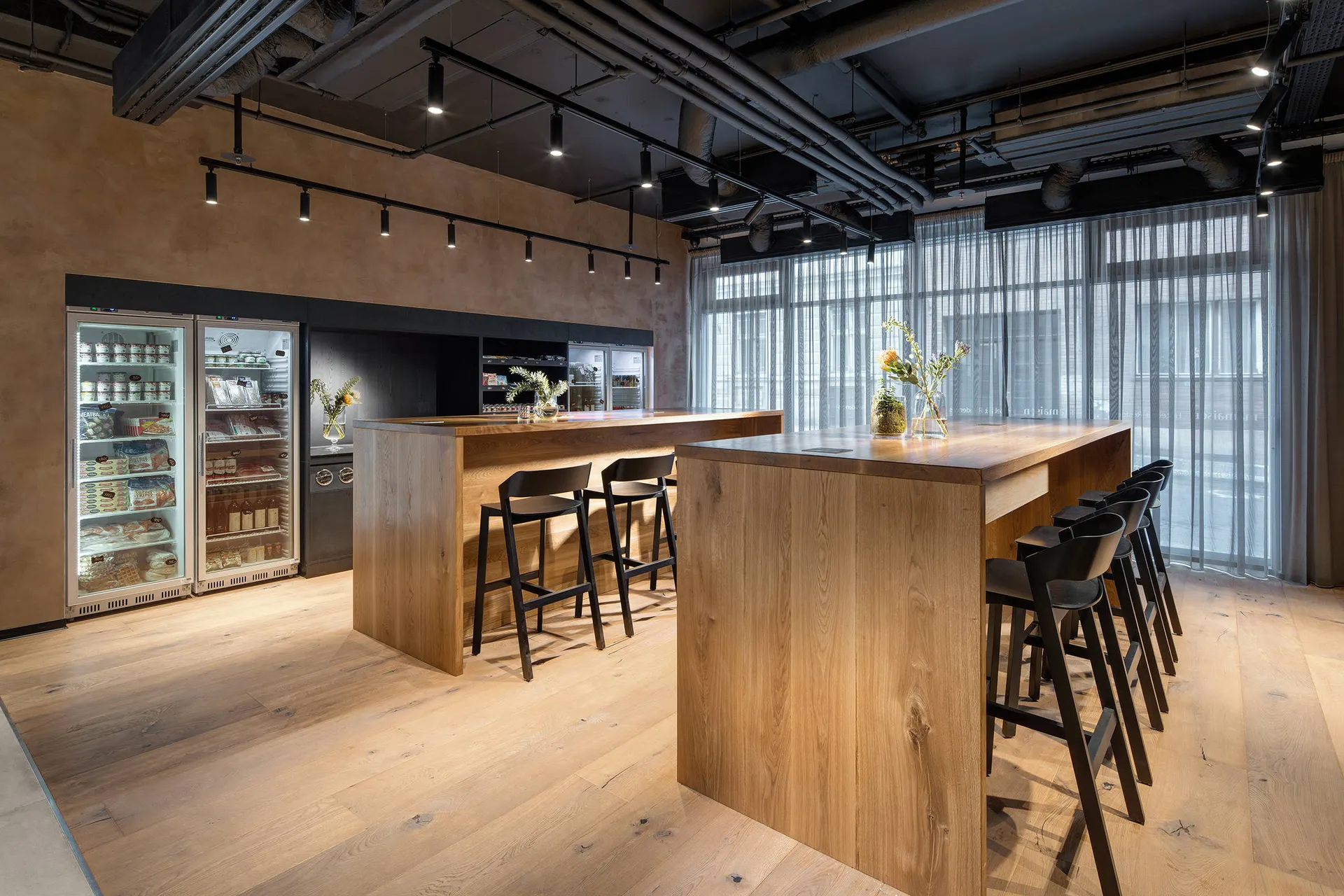 Lobby bar