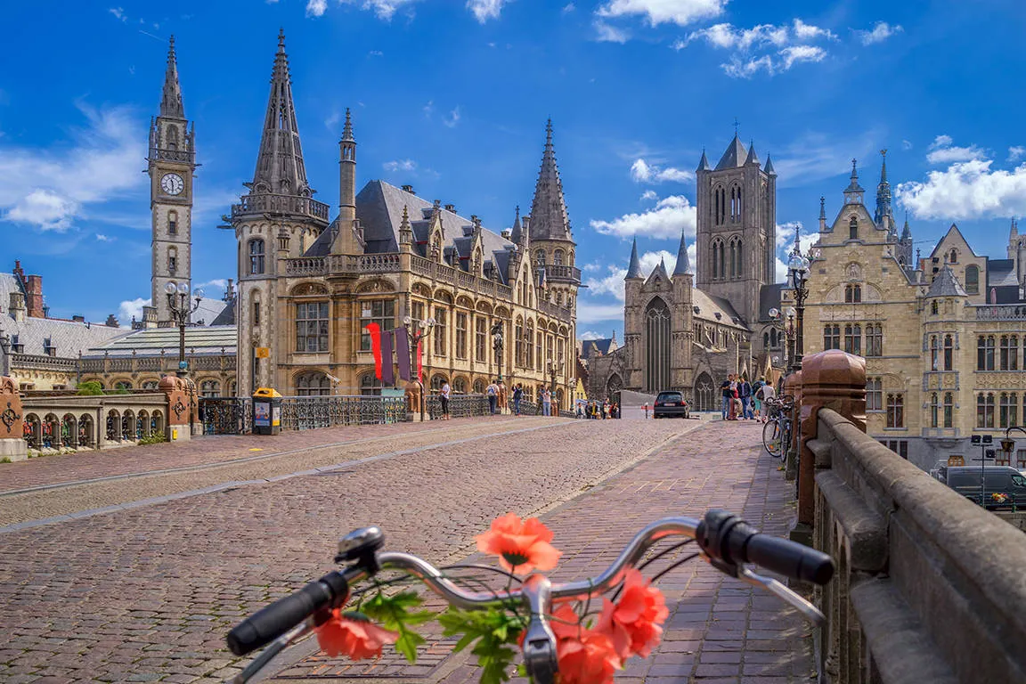 Cruise Gent en Brugge in Nederlandse en Belgische Wateren (Riviercruises, België)