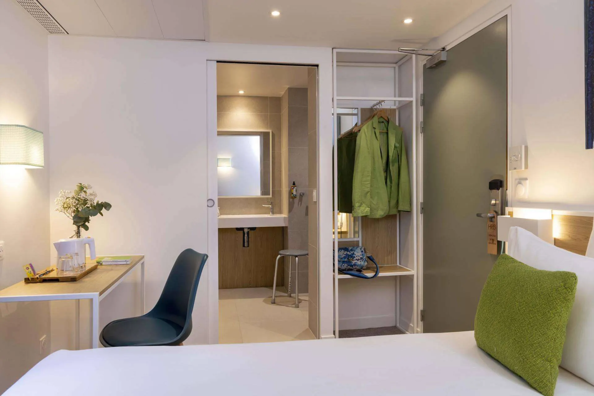 Hotel Paris Louis Blanc Gare du Nord