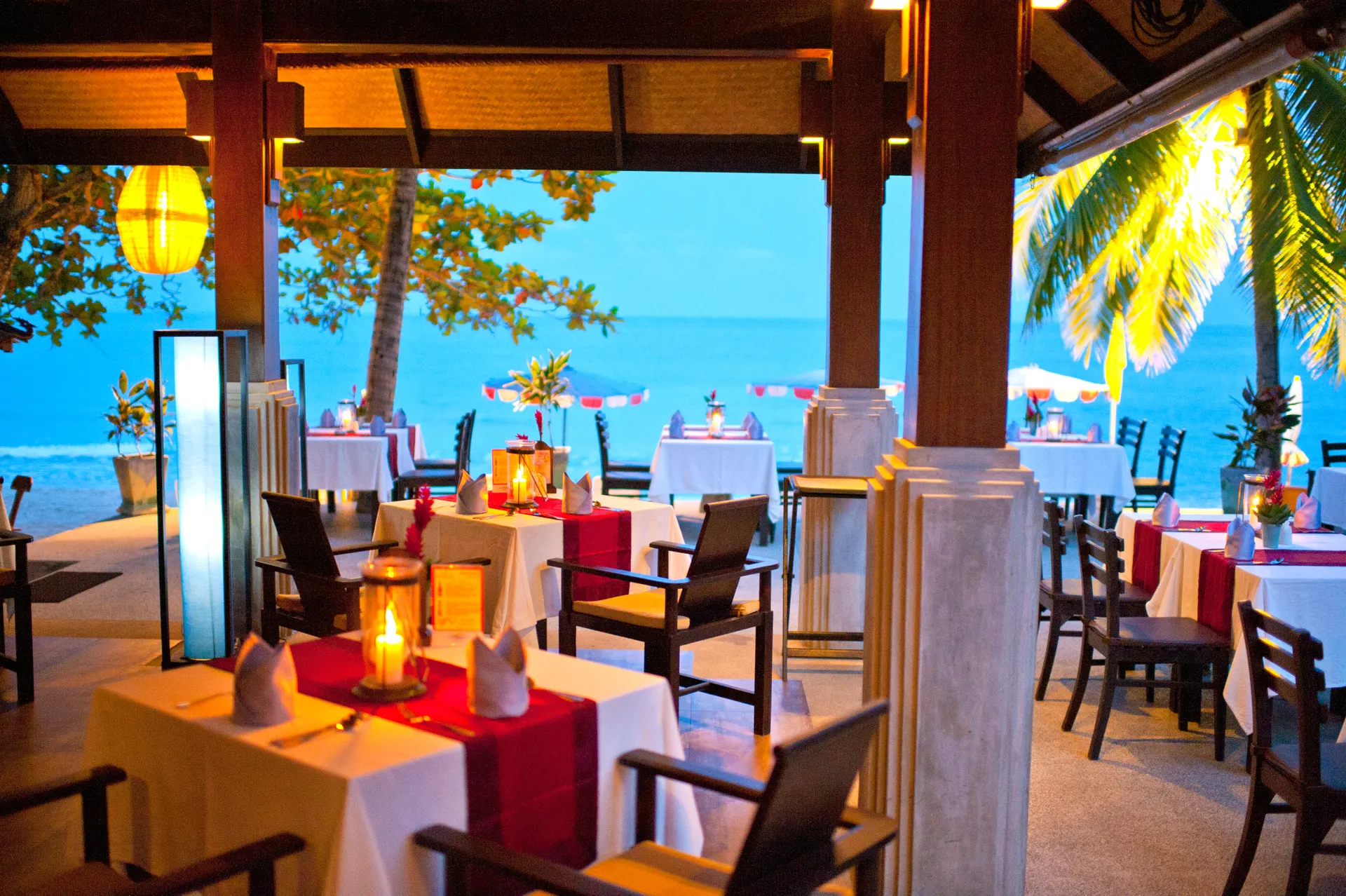 Hotel The Fair House Beach Resort.