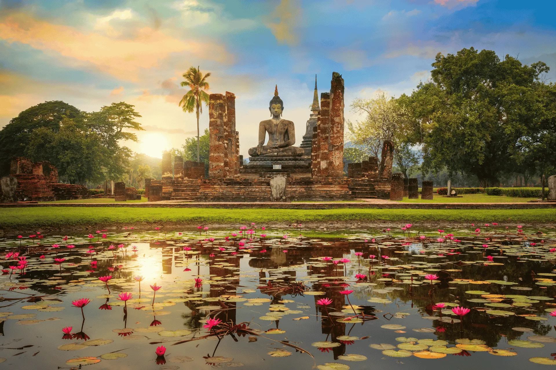 De indrukwekkende tempels in Sukhotai tijdens een rondreis in Thailand - de Jong Intra Vakanties