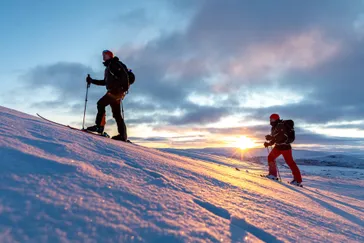 Skiërs tocht - Foto: Paul Lockhart