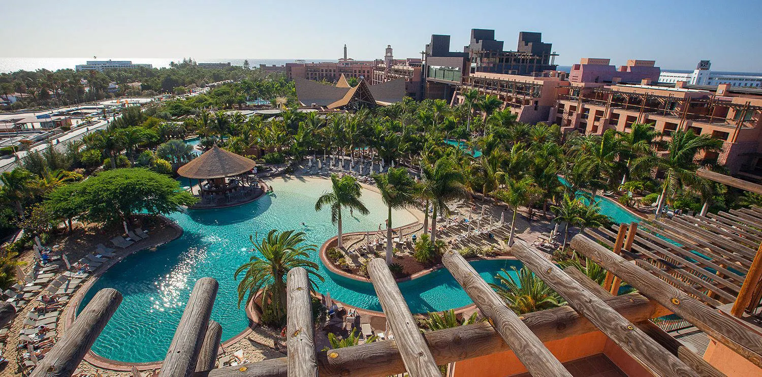 Online bestellen: Hotel Lopesan Baobab Resort