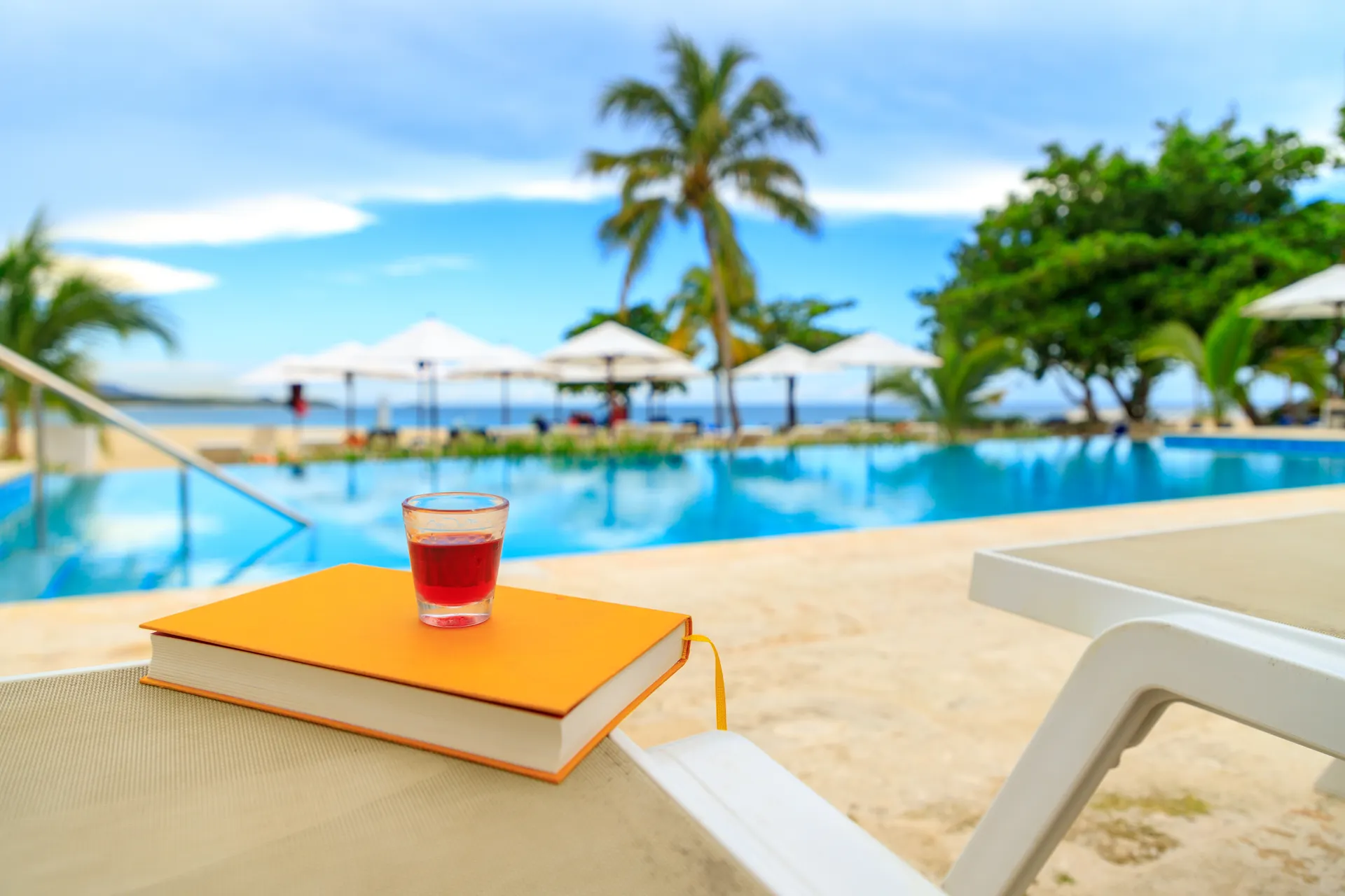 All inclusive zonvakanties - AdobeStock 402718037