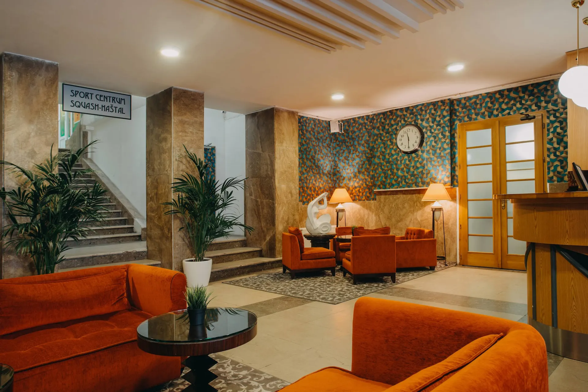 Metropolitan Old Town hotel
