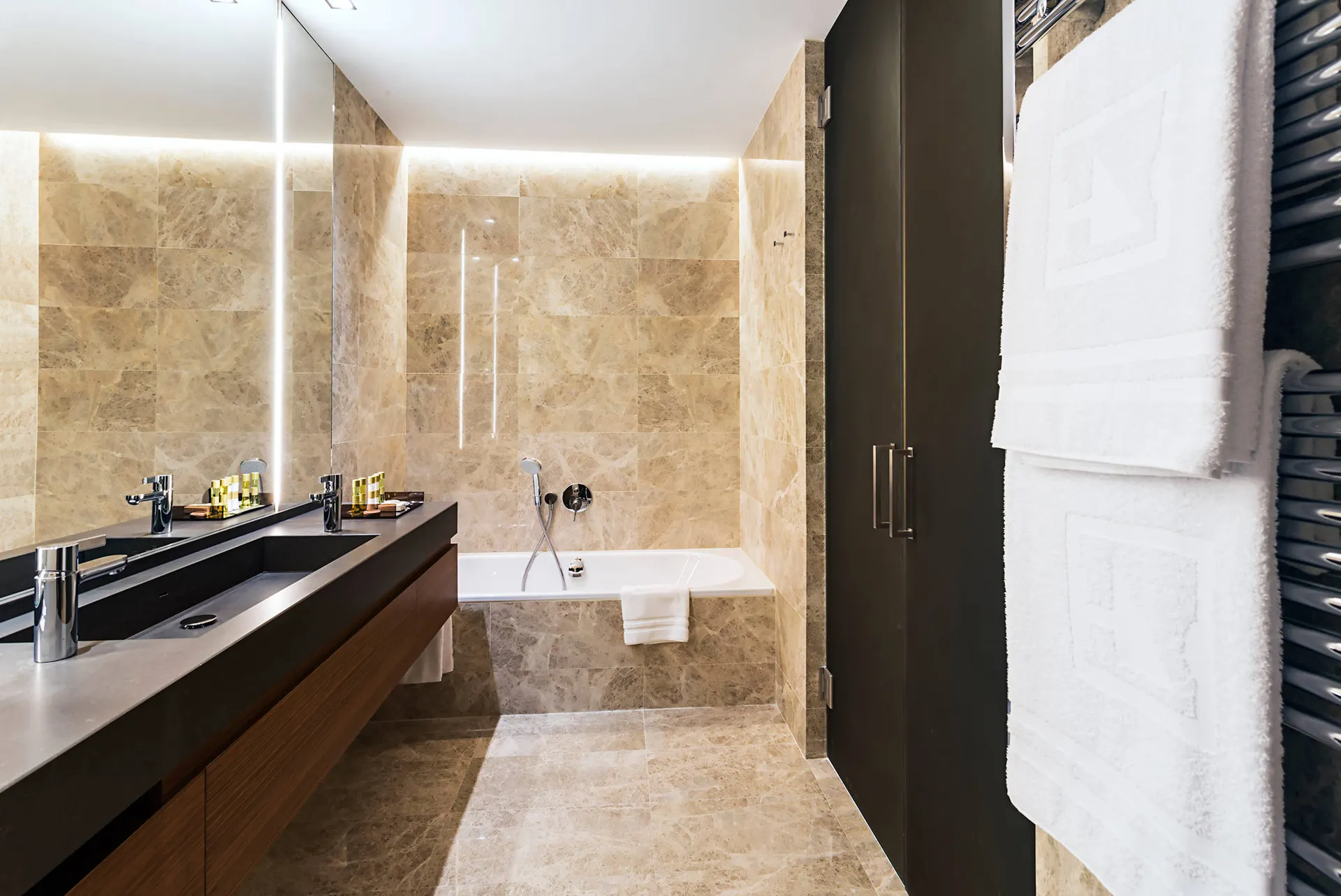 Hotel Eurostars Torre Sevilla afbeelding 2