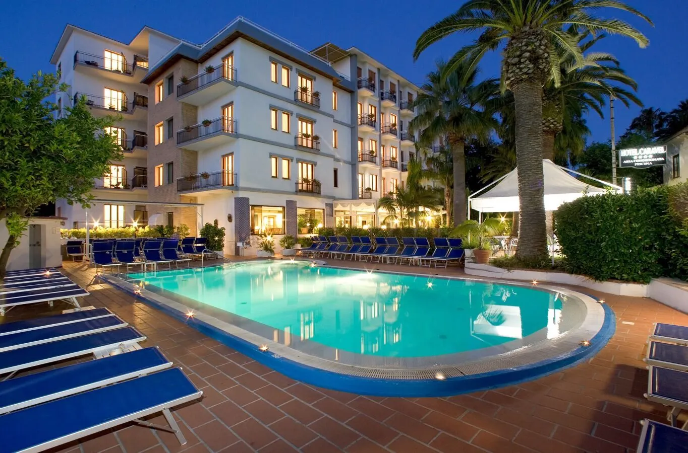 Hotel Caravel.
