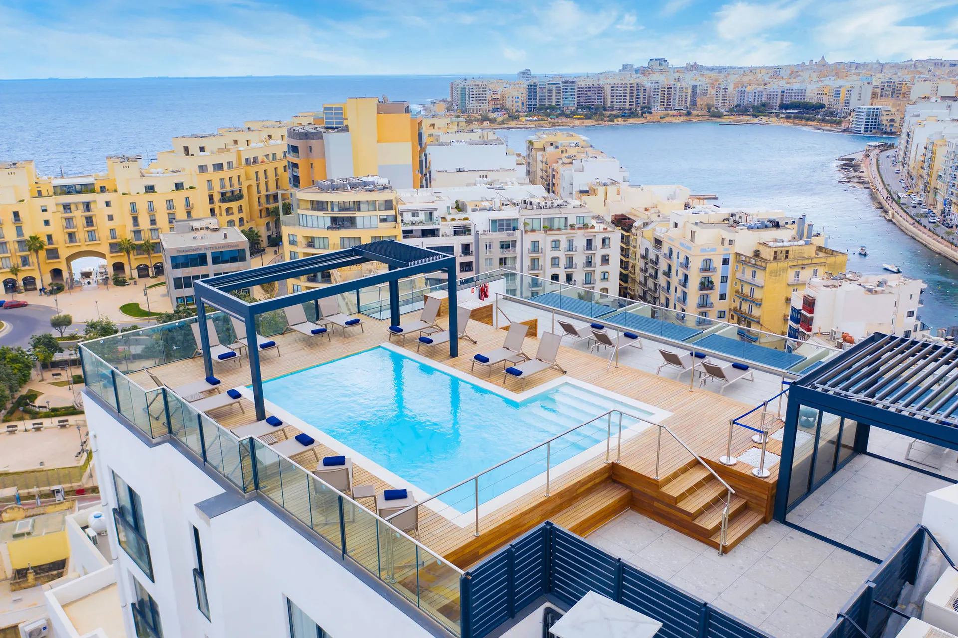 Online bestellen: Mercure St. Julian´s Malta