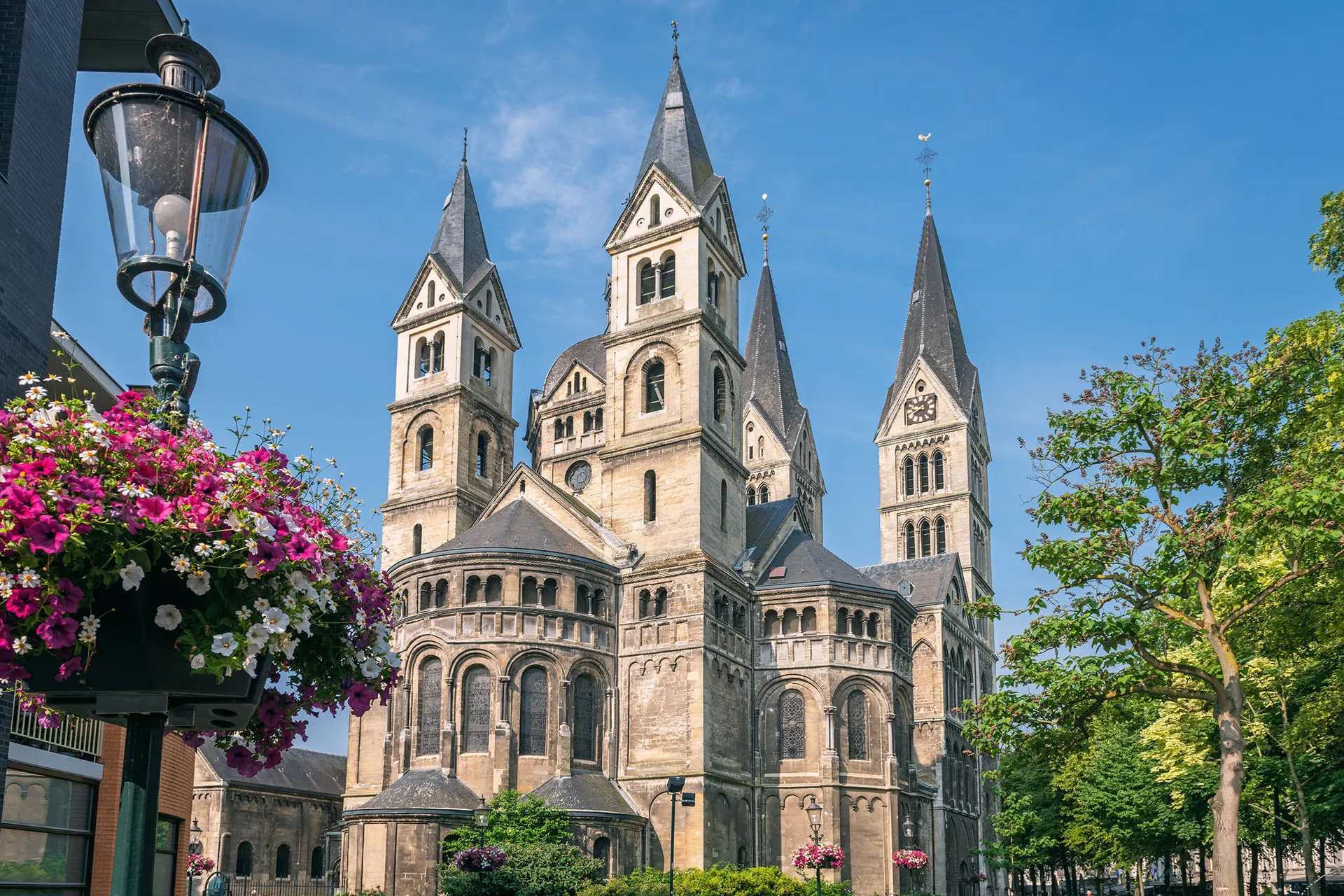 Nederland en België met de mps Johann Strauss