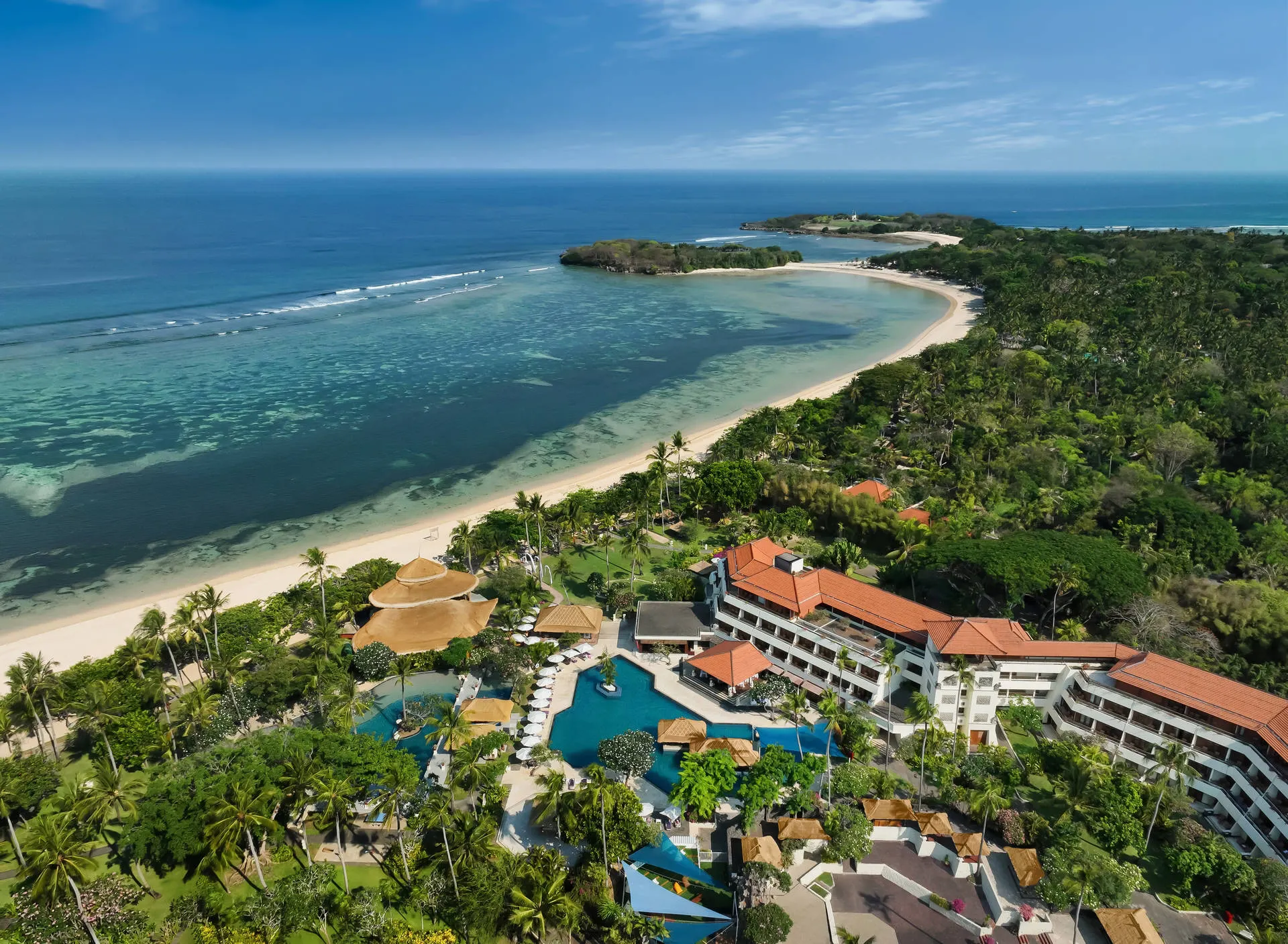 Online bestellen: Nusa Dua Beach Hotel & Spa