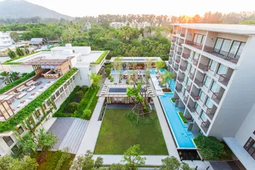 Bovenaanzicht Proud Phuket Hotel