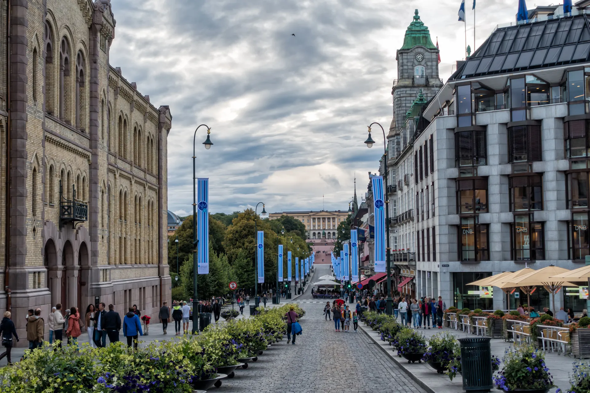 Karl Johanns Gate, Oslo - AdobeStock 69328246